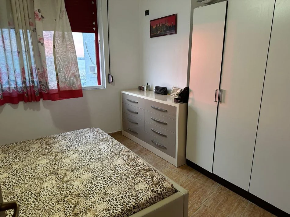 Durres, jepet me qera apartament 1+1+Aneks+Ballkon Kati 7, 79 m² 500 € 