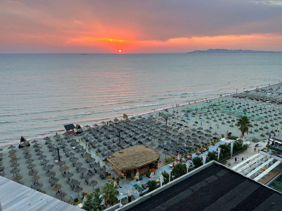 Durres, jepet me qera apartament 1+1+Aneks+Ballkon Kati 7, 79 m² 500 € 