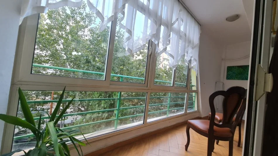 Tirane, jepet me qera 2+1+Aneks+Ballkon , 115 m² 660 € 
