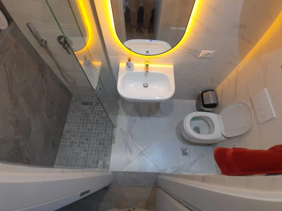 Tirane, jap me qera vetem 1 dhome 1+1+Ballkon Kati 9, 35 m² 40 € (Rr"Muhamet Gjollesha")
