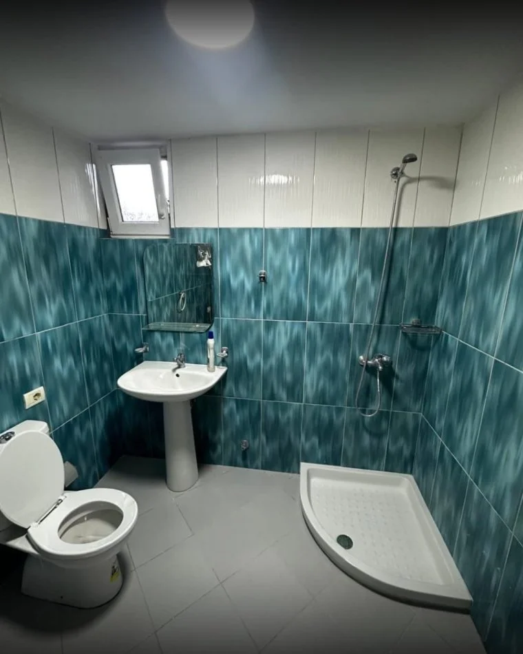 Durres, jepet me qera apartament 1+1+Ballkon Kati 7, 80 m² 500 € 