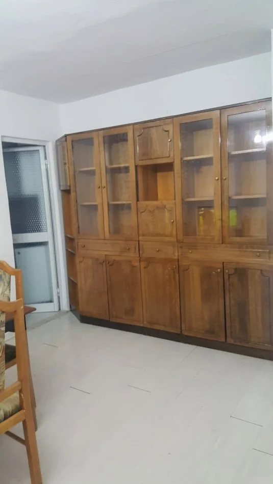 (Pa agjensi - 0 komision) Tirane, apartament me qera 2+1+Aneks+banjo me dritare Kati 4, 45.000 Leke (Ali Demi)