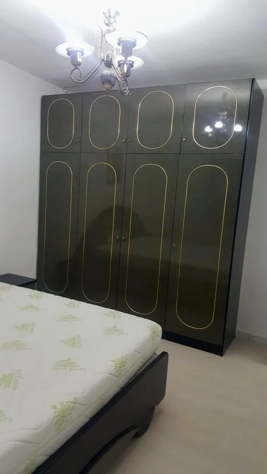 (Pa agjensi - 0 komision) Tirane, apartament me qera 2+1+Aneks+banjo me dritare Kati 4, 45.000 Leke (Ali Demi)