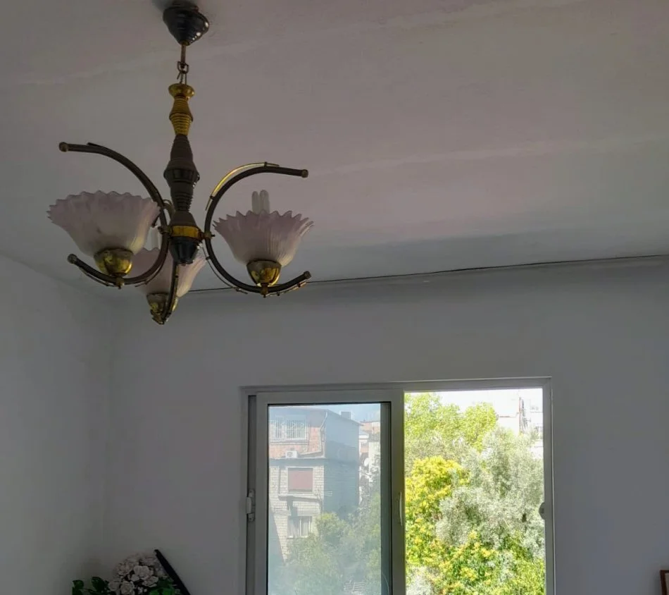 (Pa agjensi - 0 komision) Tirane, apartament me qera 2+1+Aneks+banjo me dritare Kati 4, 45.000 Leke (Ali Demi)