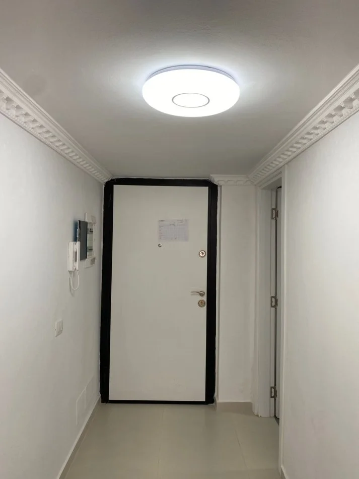 Tirane, jepet me qera apartament duplex 2+1 Kati 1, 120 m² 800 € 