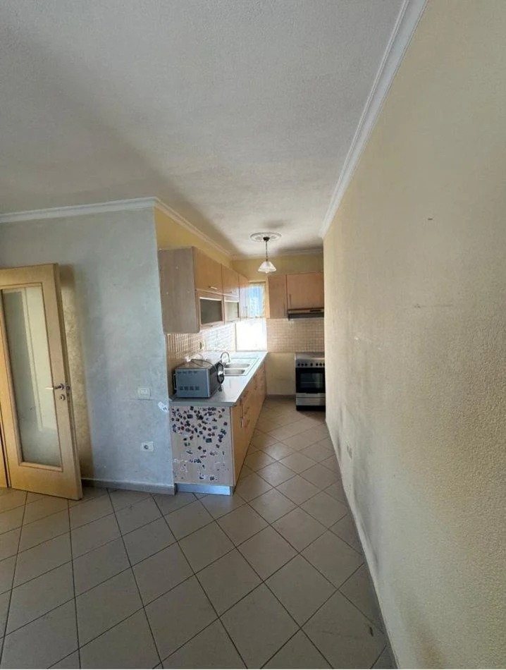 Tirane, shitet apartament 1+1+Ballkon Kati 4, 54 m² 103.000 € 