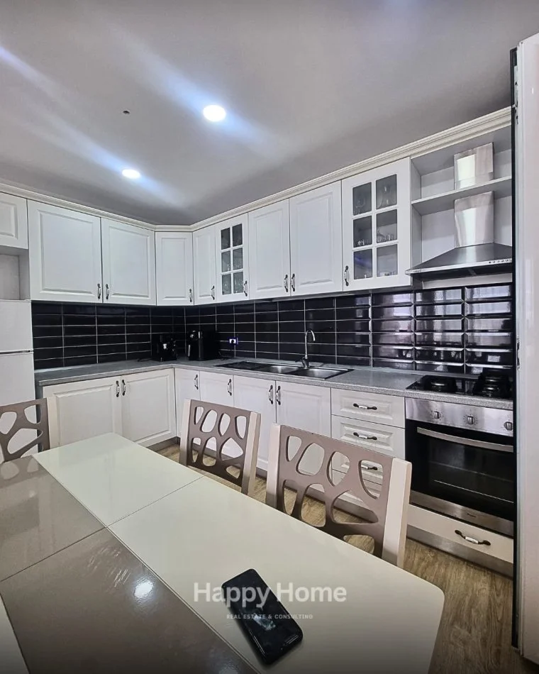 Tirane, jepet me qera Vile 3+1+Ballkon Kati 1, 1.500 € 