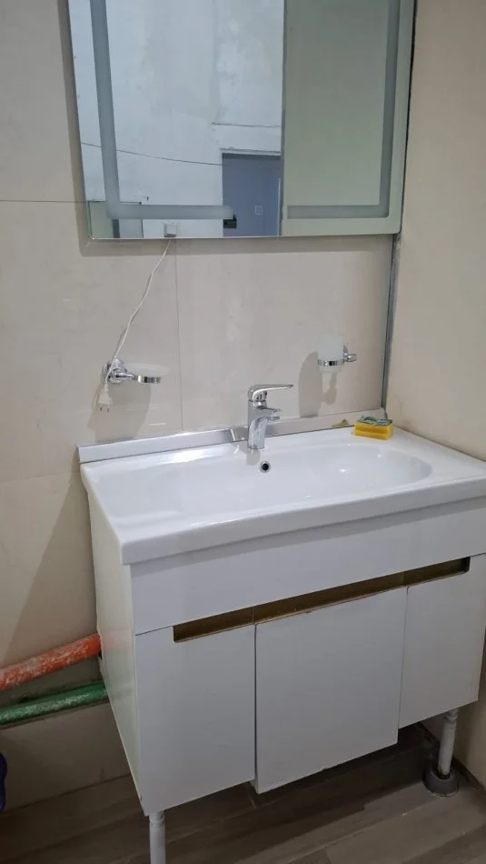 Jepet me qera garsonier 1+1 Kati 0, 40 m² 270 € (Rruga Thimi Mitko)