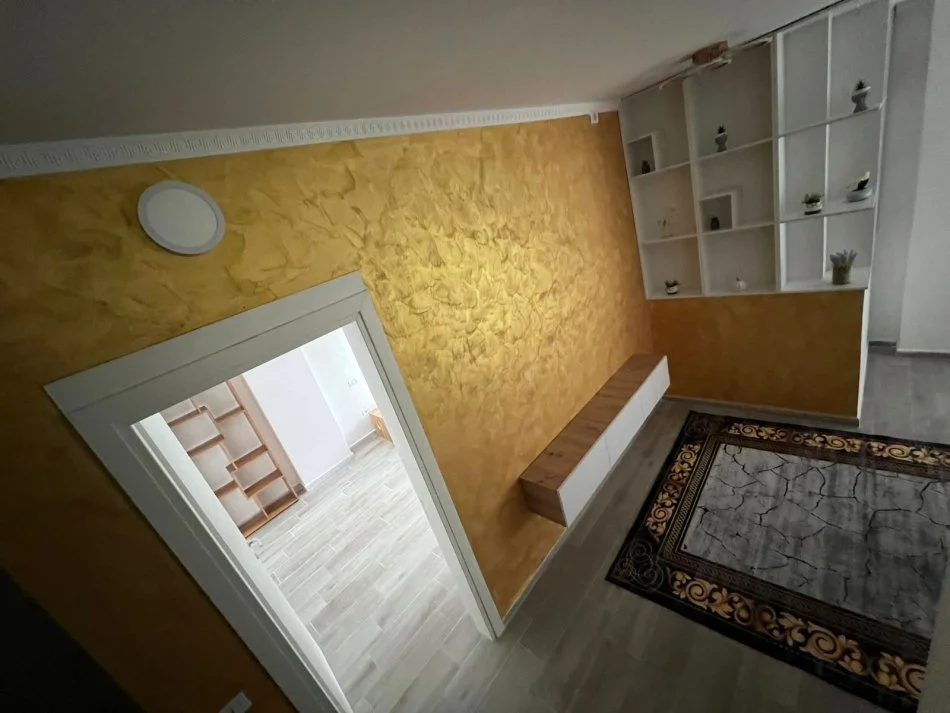 Durres, shitet apartament 1+1+Ballkon Kati 1, 80 m² 80.000 € (Plazh)