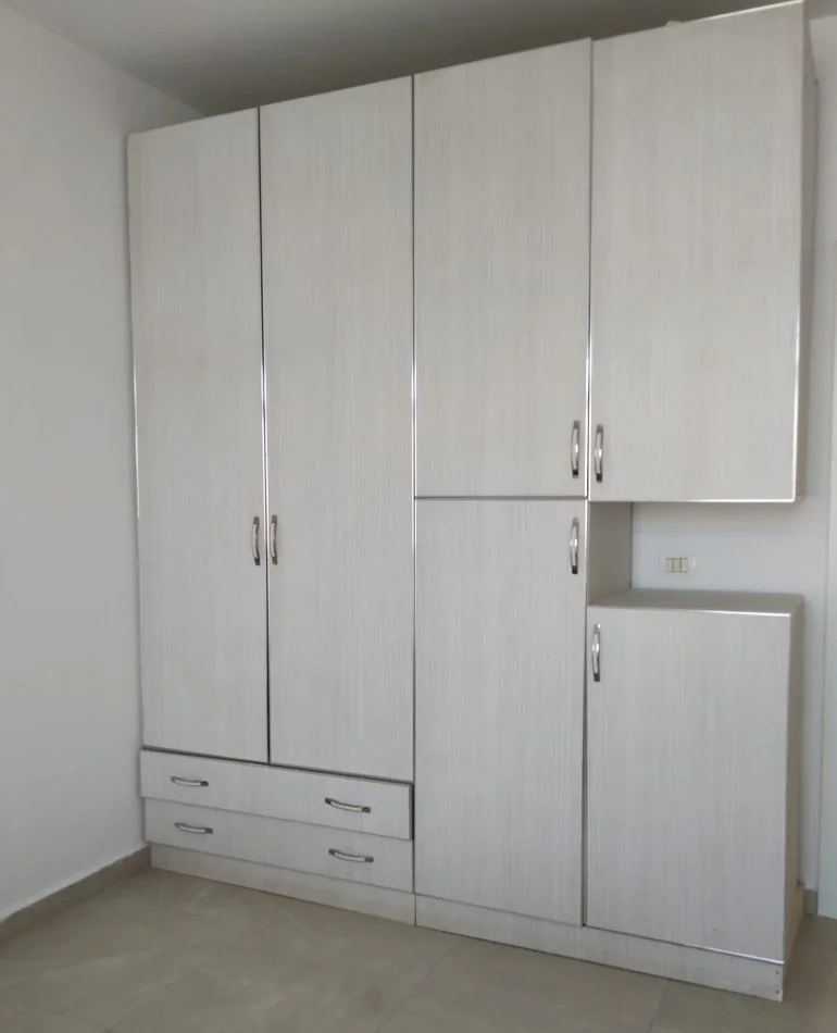 Tirane, jepet me qera apartament 2+1+Ballkon Kati 6, 80 m² 700 € (Mbrapa Poliklinikes nr 9, tek 21 Dhjetori)