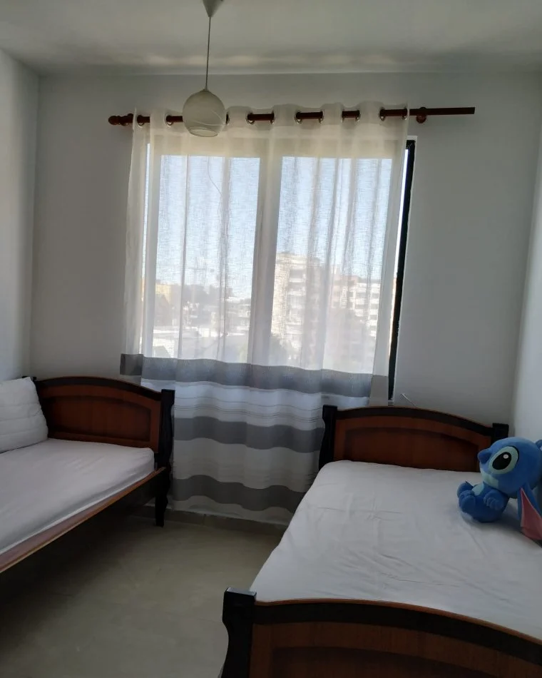 Tirane, jepet me qera apartament 2+1+Ballkon Kati 6, 80 m² 700 € (Mbrapa Poliklinikes nr 9, tek 21 Dhjetor)