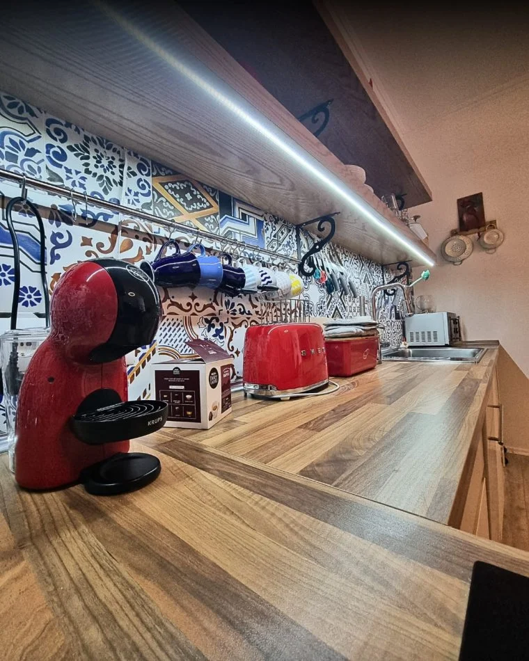 Tirane, jepet me qera apartament 1+1+Aneks+Ballkon Kati 5, 70 m² 950 € 