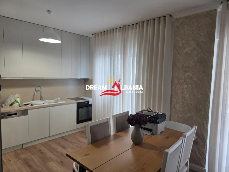 Tirane, jepet me qera apartament 2+1 , 111 m² 750 € (ne Selite prane Residences 3D)