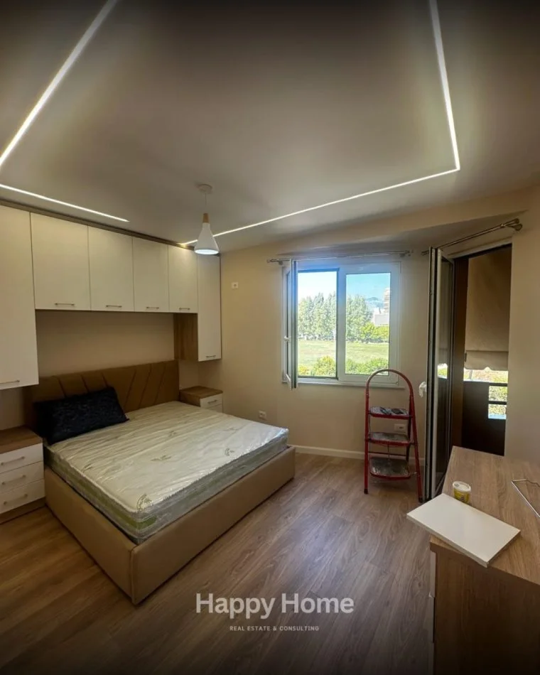 Tirane, jepet me qera apartament 2+1+Ballkon Kati 4, 600 € 