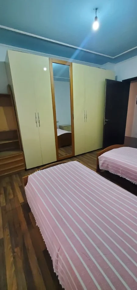 Shqiperi, jepet me qera nga Pronari, pa-komision apartament 2+1+Ballkon Kati 5, 115 m² 730 € (Shkelqim Fusha)