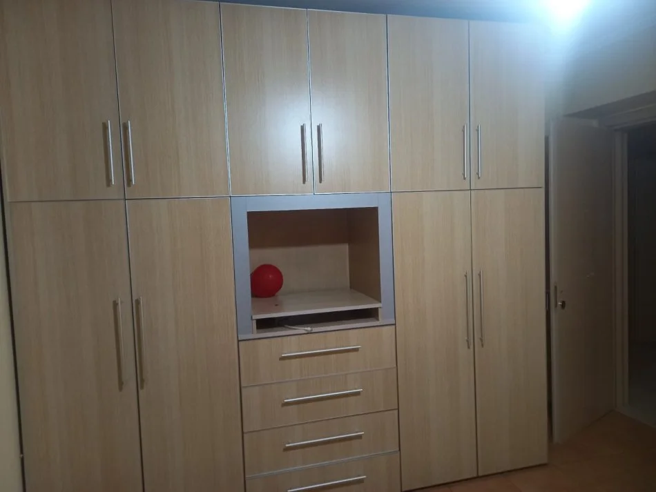Shqiperi, jepet me qera apartament 2+1+Aneks Kati 2, 80 m² 650 € (Rruga Muhamet Gjollesha)