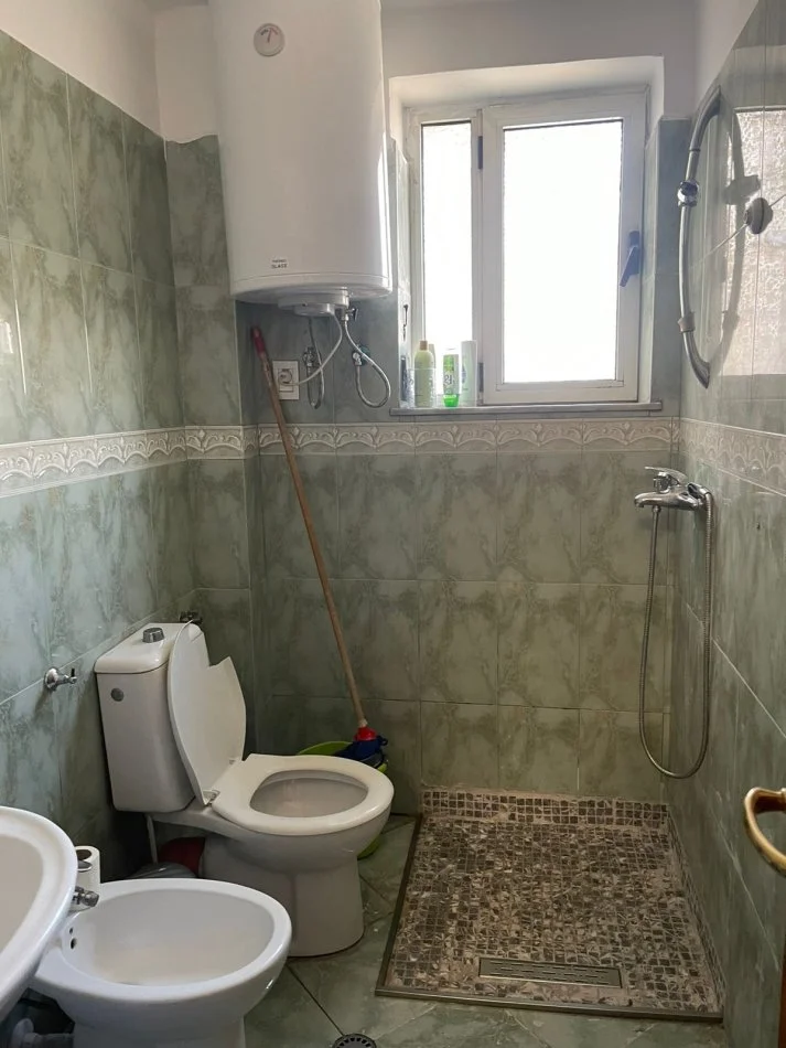 Tirane, jap me qera apartament 1+1 Kati 3, 60 m² 500 € 