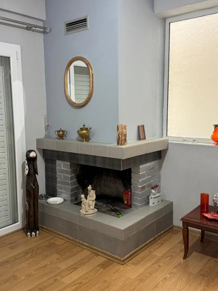 Pogradec, jepet me qera shtepi 3+1+Aneks+Ballkon , 160 m² 300 € (Rruga 5 maji, Ndertesa 5)