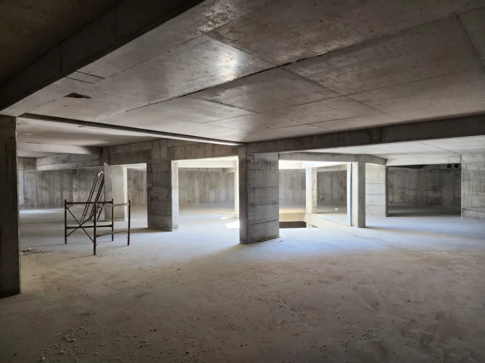 Tirane, Liste me oferta garazh | post parkimi Kati -1, 37 m² 