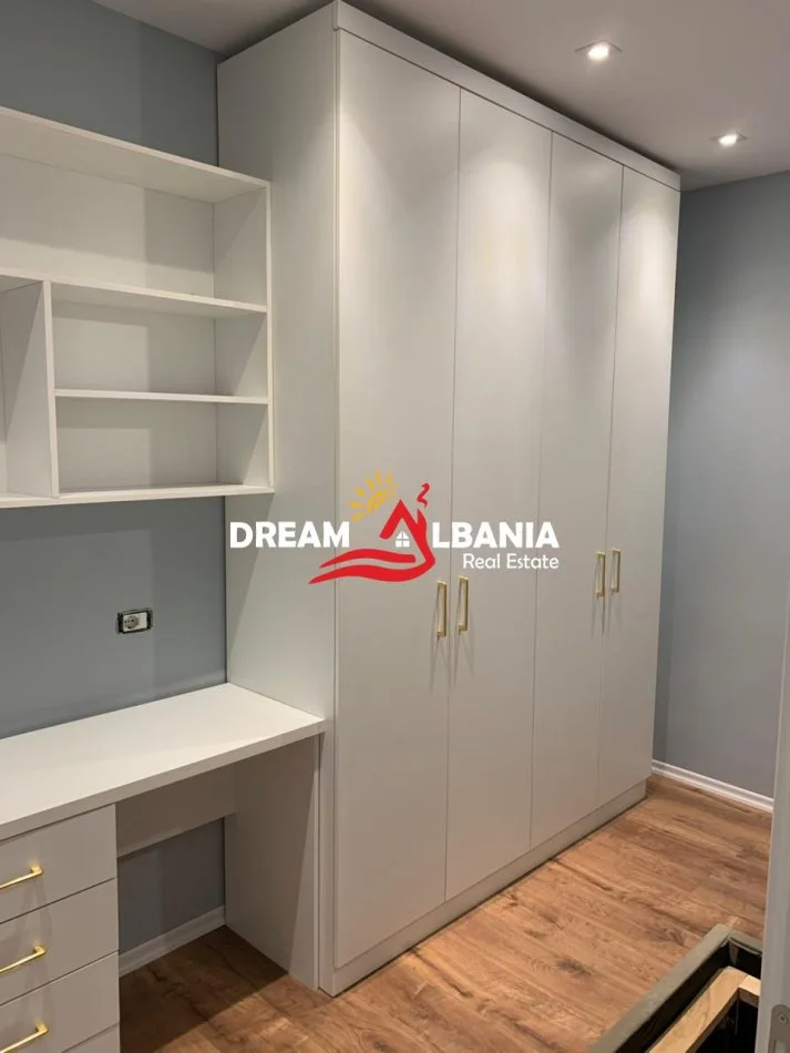Tirane, jepet me qera apartament 2+1 , 75 m² 700 € (ne Don Bosko prane Gjimnazit Turdiu)
