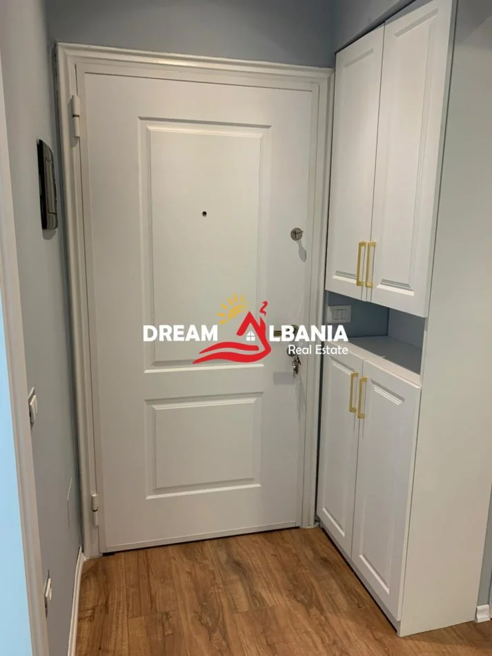 Tirane, jepet me qera apartament 2+1 , 75 m² 700 € (ne Don Bosko prane Gjimnazit Turdiu)