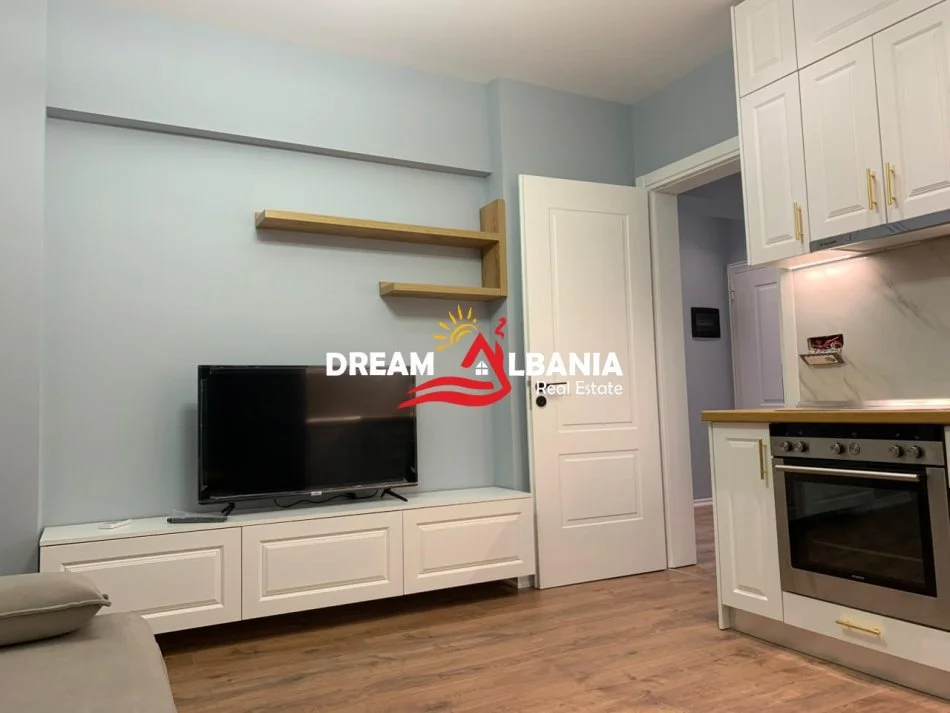 Tirane, jepet me qera apartament 2+1 , 75 m² 700 € (ne Don Bosko prane Gjimnazit Turdiu)