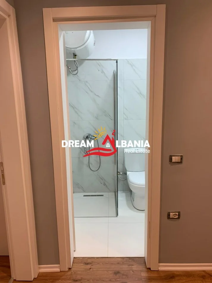 Tirane, jepet me qera apartament 2+1 , 75 m² 700 € (ne Don Bosko prane Gjimnazit Turdiu)