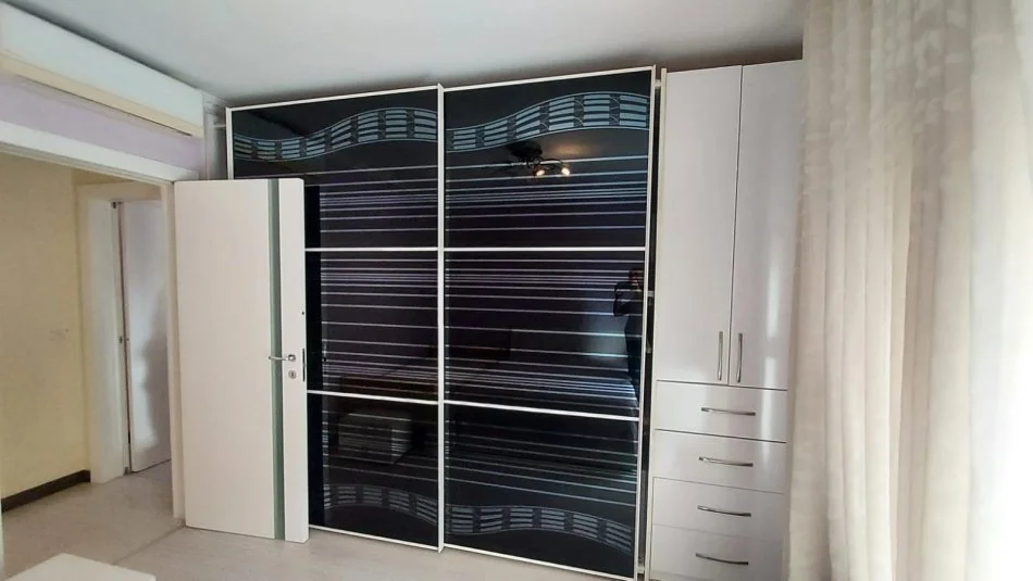 ALI DEMI, shes 1+1 ME HIPOTEKE, Kati 2, 86 m² 140.000 € (CMIM I DISKUTUESHEM)