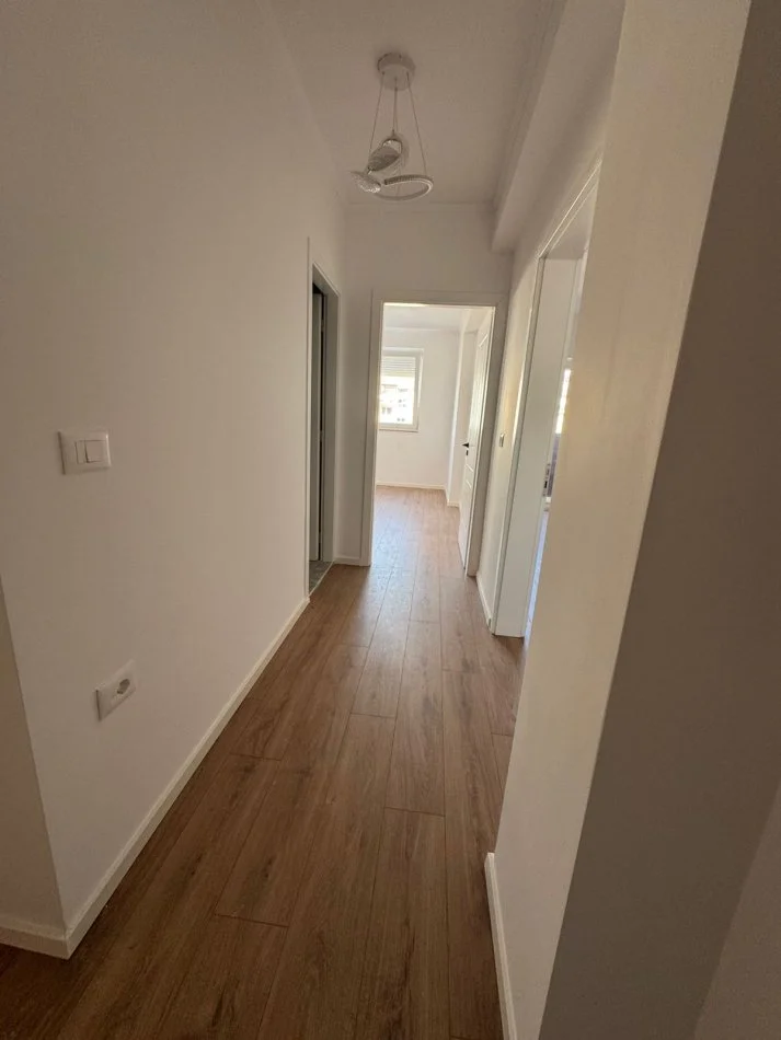 Tirane, shes apartament 1+1 Kati 7, 1 m² 115.000 € (Don Bosko)