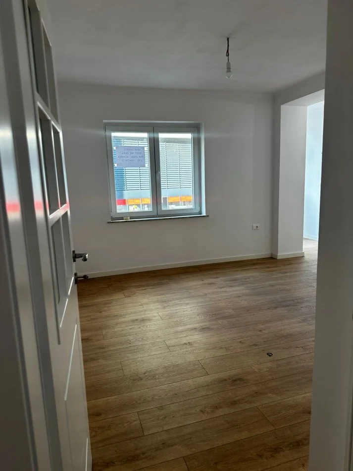 Tirane, jepet me qera apartament Kati 2, 85 m² 900 € 