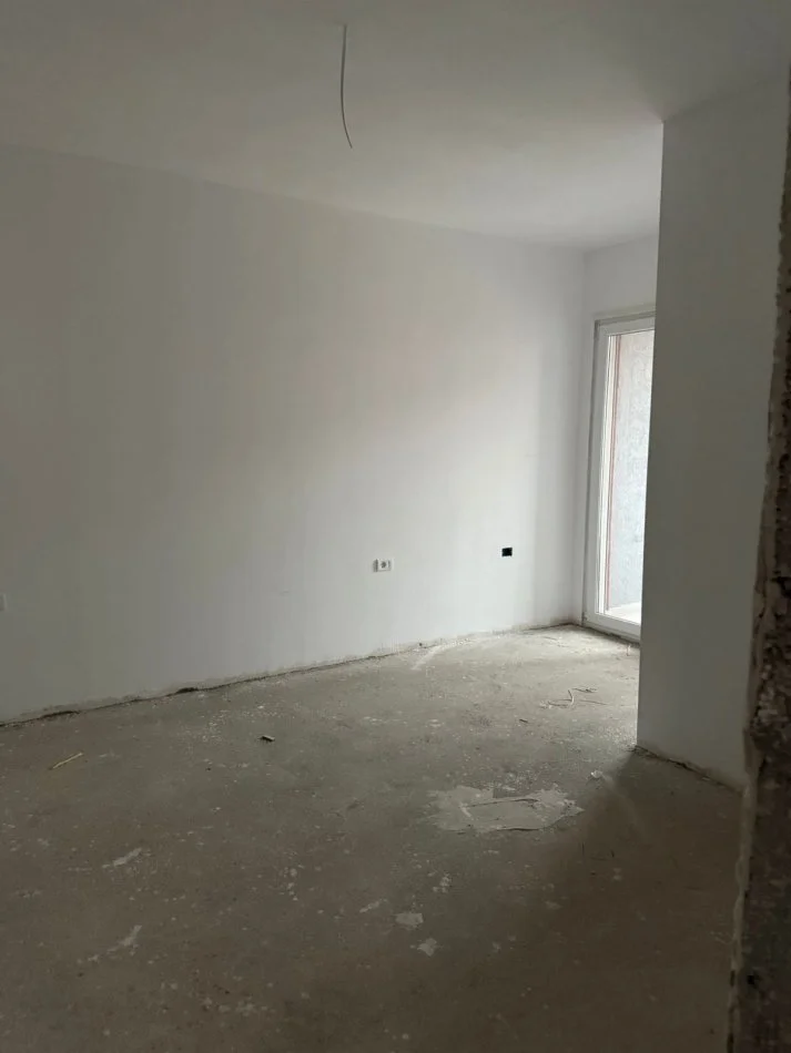 Tirane, shitet apartament Kati 3, 136 m² 338.800 € (Pazari i Ri)