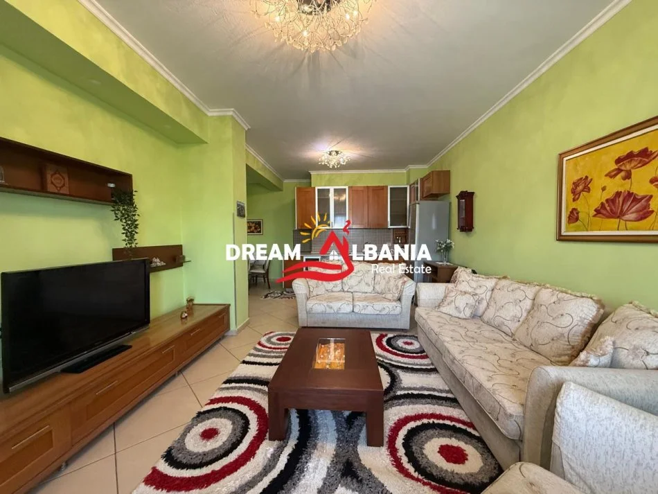 Tirane, jepet me qera apartament 2+1 , 122 m² 650 € (tek Zogu i Zi prane Ring center)