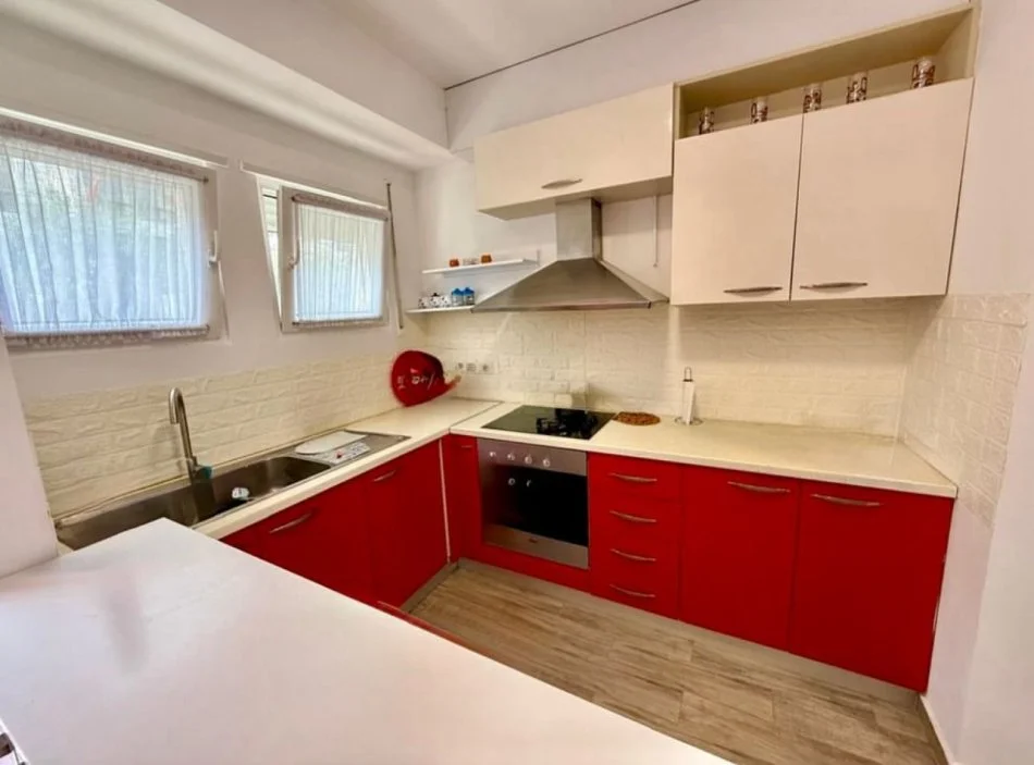 Tirane, jepet me qera apartament duplex 2+1+Aneks Kati 0, 111 m² 600 € (Tek Rezidenca Kodra e Diellit 2)