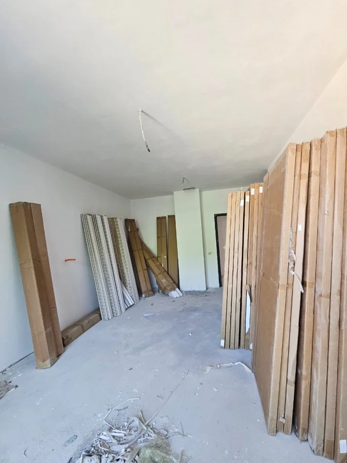 Tirane, shitet apartament 2+1+Ballkon Kati 5, 120 m² 169.500 € (5 maj)