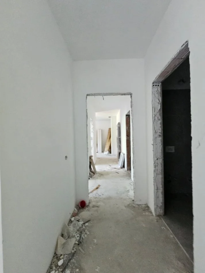 Tirane, shitet apartament 2+1+Ballkon Kati 5, 120 m² 169.500 € (5 maj)