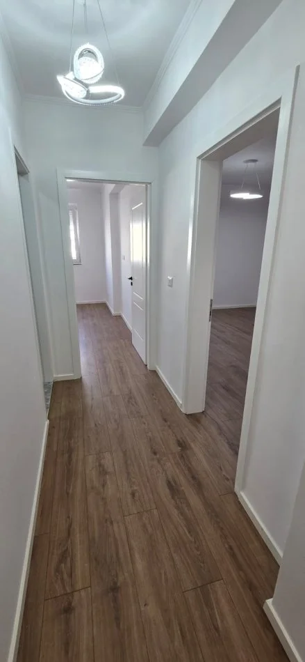 Tirane, shitet apartament 1+1 Kati 7, 53 m² (Don bosko . Rruga Muzaket)