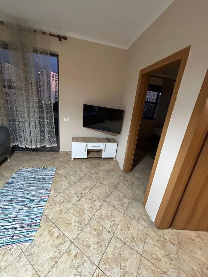Tirane, jepet me qera apartament 2+1+Ballkon Kati 6, 78 m² 450 € (5 maji)