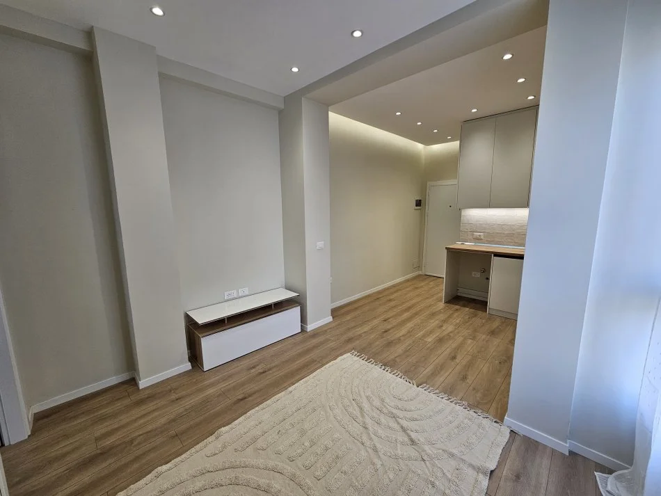 Tirane, shitet apartament 1+1 Kati 4, 41 m² 122.000 € (MYSLYM SHYRI)