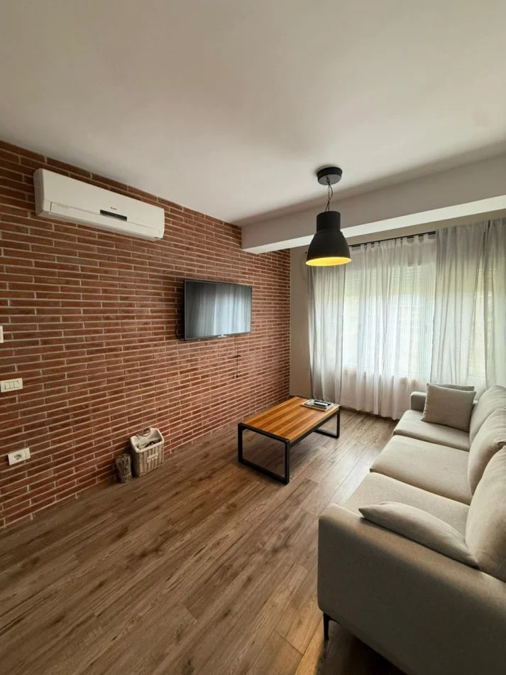 Tirane, jepet me qera apartament 2+1+Aneks Kati 1, 110 m² 800 € (Kodra e Diellit 2)