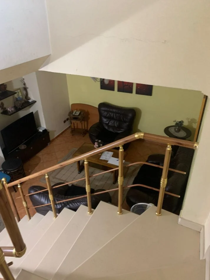 Tirane, jepet me qera 1+1 , 600 €