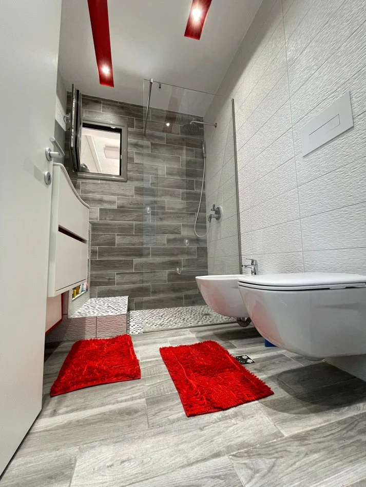 Apartament Lux 2+1+2 per qira, Kompleksi Tower Bridge 3 te Rruga e Dibres