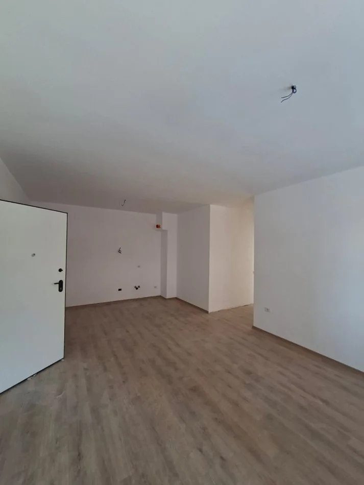 Tirane, shitet apartament 2+1 Kati 2, 112 m² 191.250 € 