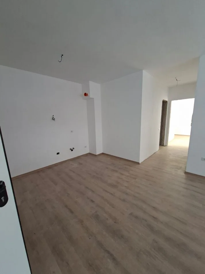 Tirane, shitet apartament 2+1 Kati 2, 112 m² 191.250 € 