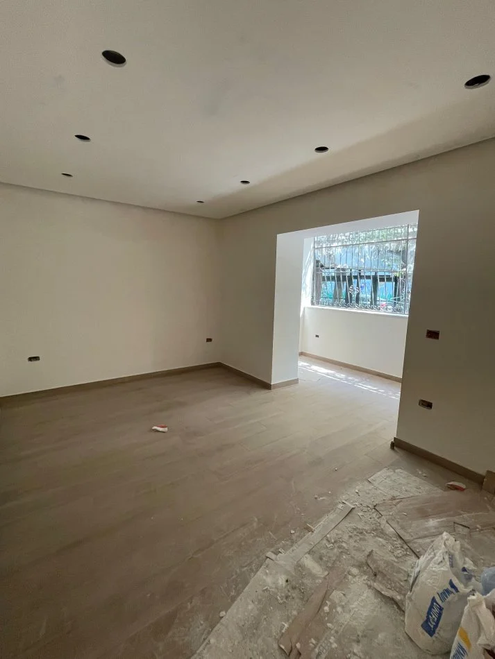 Tirane, shitet apartament 2+1 Kati 1, 90 m² 170.000 € (Oxhaku)