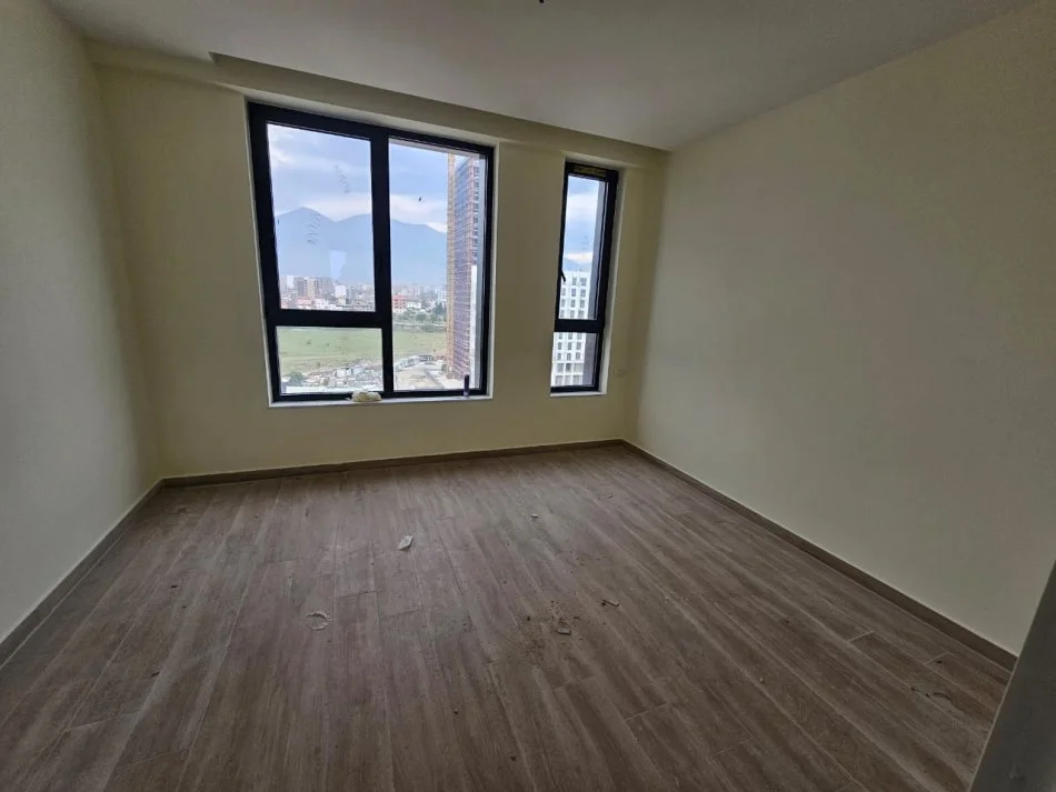 Tirane, shitet apartament 3+1 Kati 8, 135 m² 262.000 € 