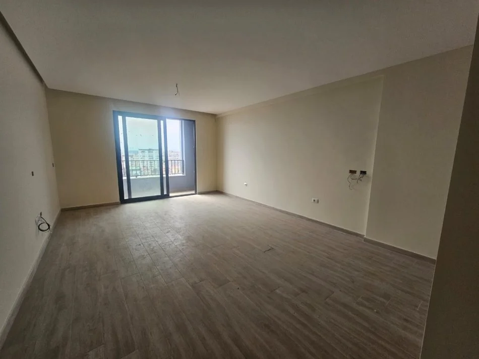 Tirane, shitet apartament 3+1 Kati 8, 135 m² 262.000 € 