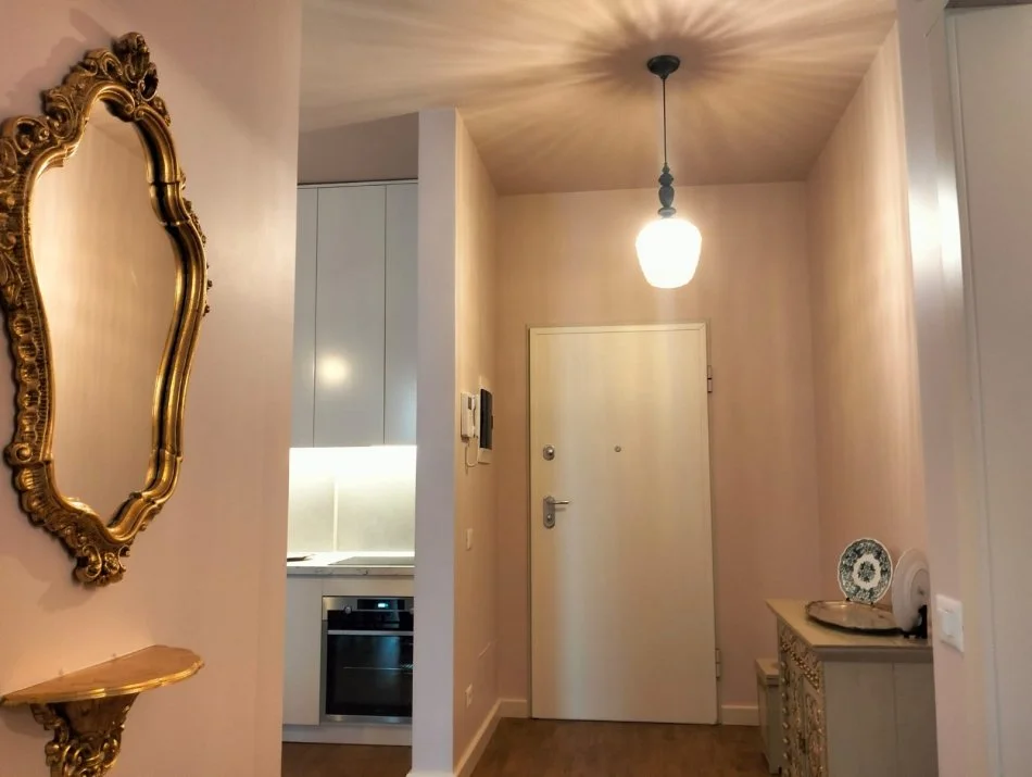 Tirane, jepet me qera 2+1+Ballkon Kati 3, 