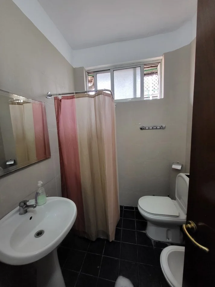 Tirane, shes apartament 2+1+Ballkon Kati 5, 78 m² 145.000 € 