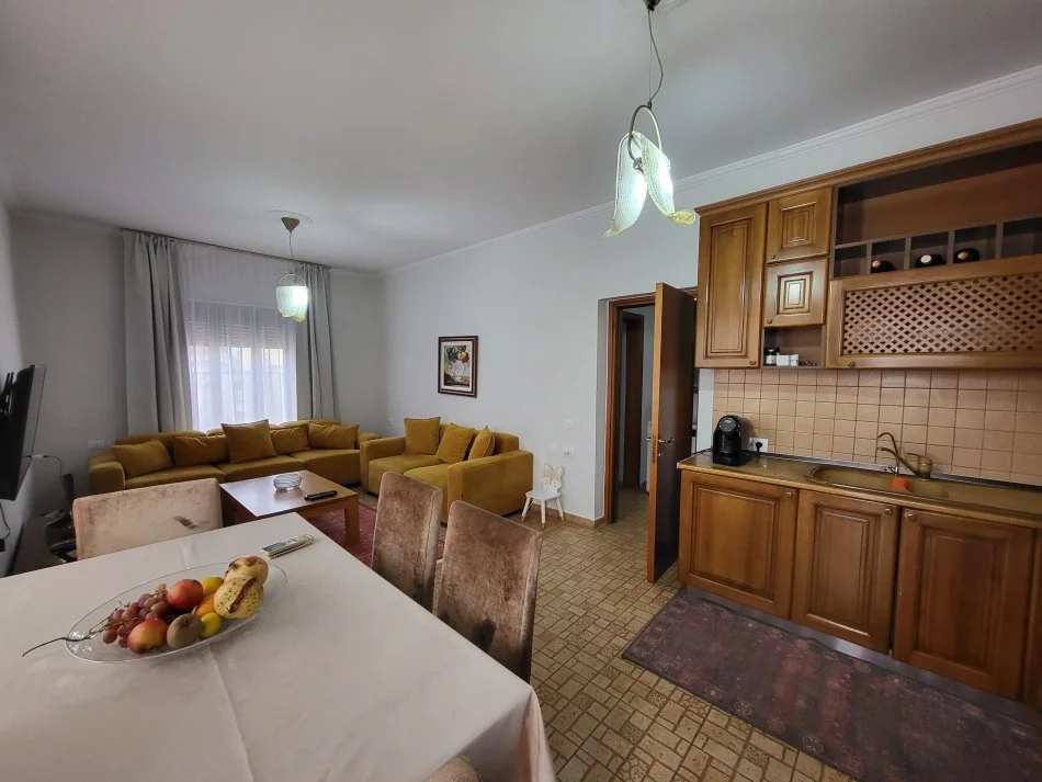 Tirane, shes apartament 2+1+Ballkon Kati 5, 78 m² 145.000 € 