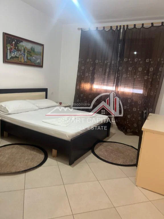 Vlore, jepet me qera apartament 2+1+Ballkon Kati 5, 98 m² 450 € 